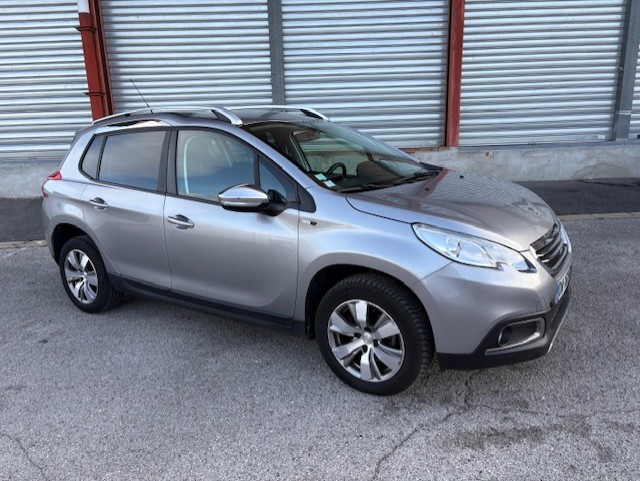 Annonce Peugeot 2008 - avant droit