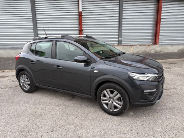 Annonce Dacia Sandero - Avant Droit